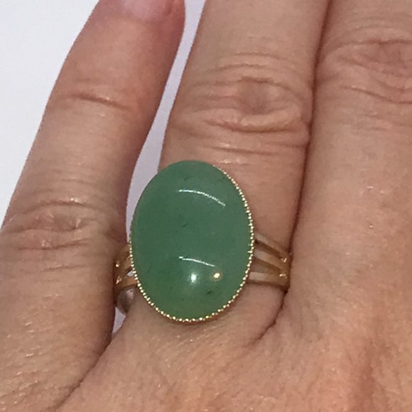 Silver Plated Green Aventurine Cab Ring, Sizeable - Picture 14 of 16